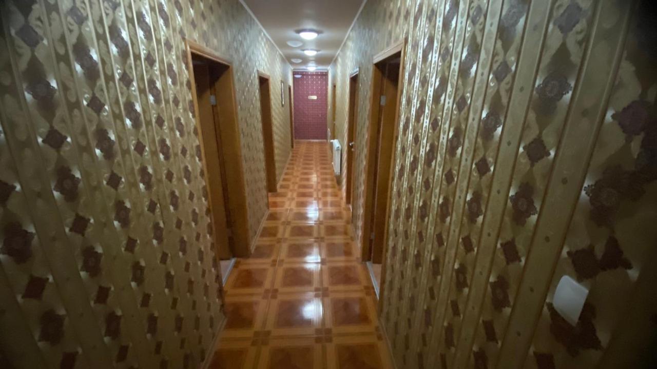 Хотел Галина Палас Srem Bagian luar foto