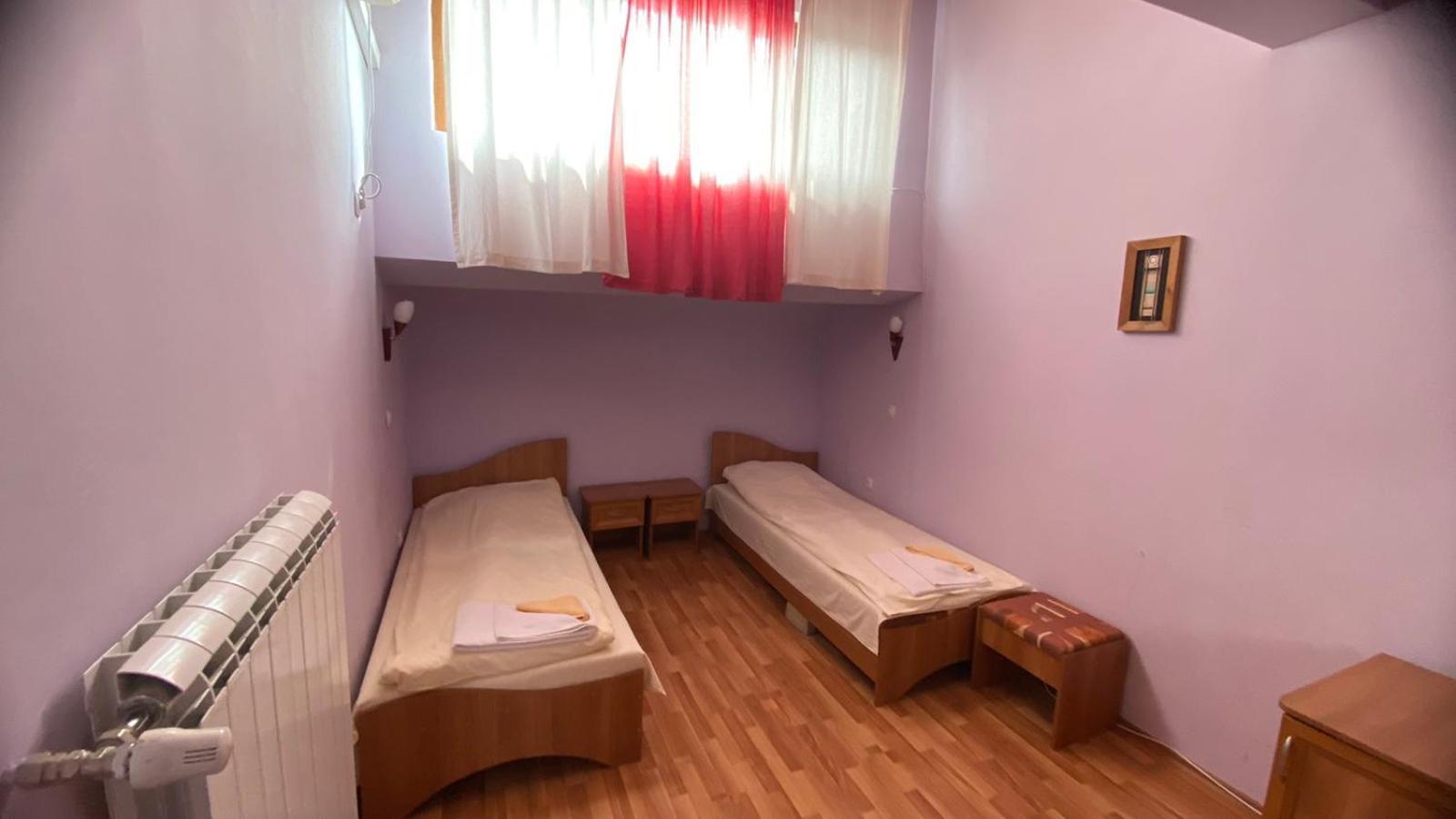 Хотел Галина Палас Srem Ruang foto
